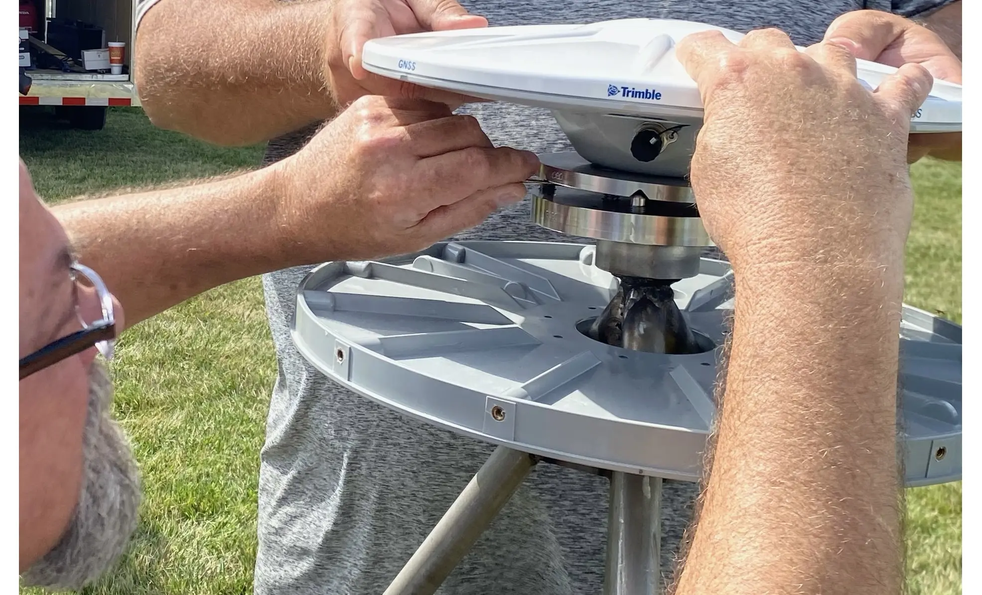 SCIGN Mount Field Assembly